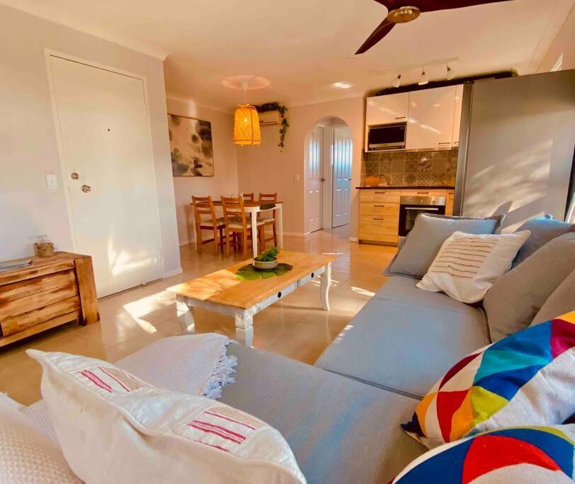 Broadbeach, Stylish Apartment Close To Everything Gold Coast Exterior photo