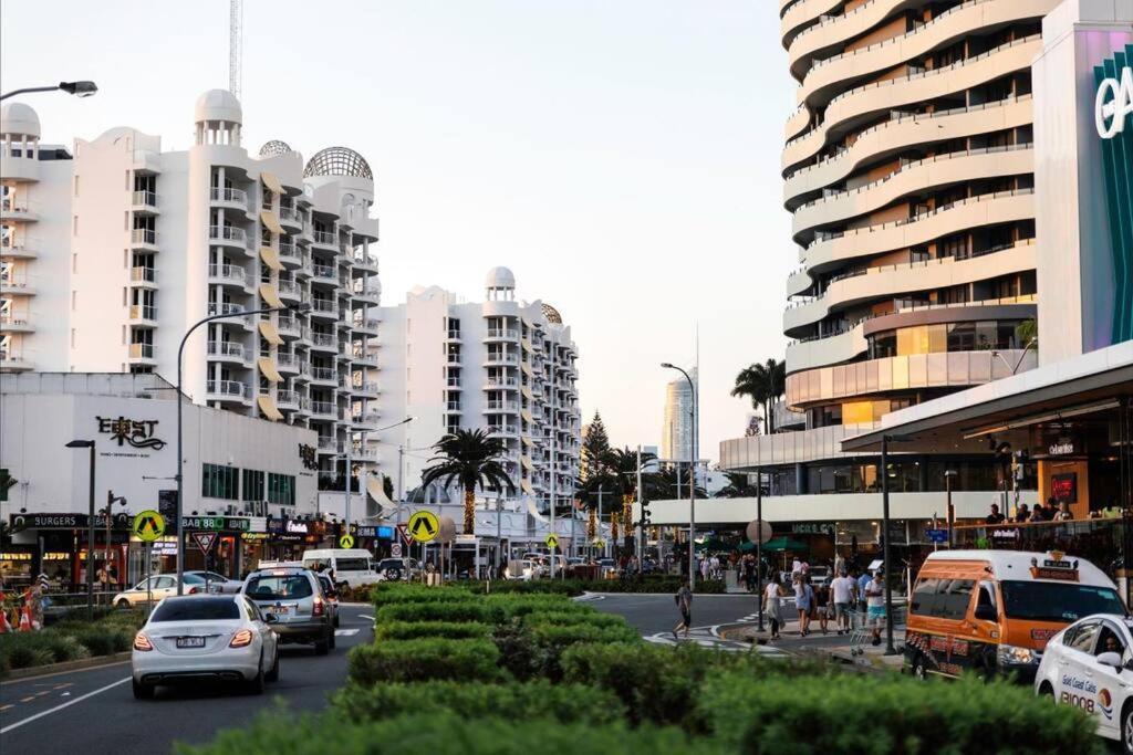 Broadbeach, Stylish Apartment Close To Everything Gold Coast Exterior photo