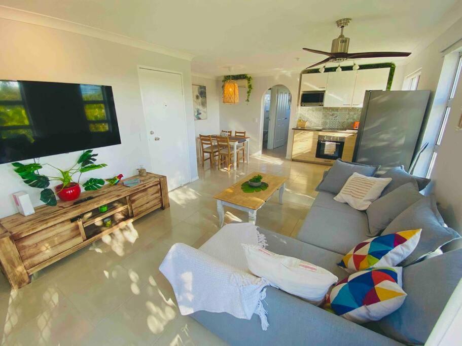 Broadbeach, Stylish Apartment Close To Everything Gold Coast Exterior photo